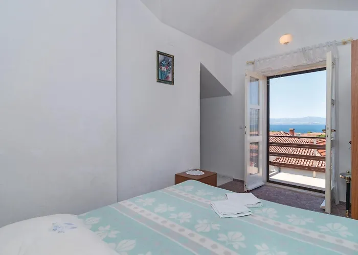 Three-bedroom In Appartement *