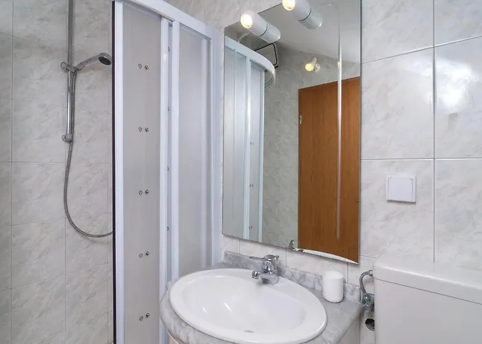 Appartement Three-bedroom In *