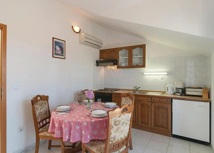 Three-bedroom In Supetar
