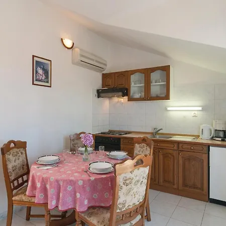 Three-bedroom In Supetar
